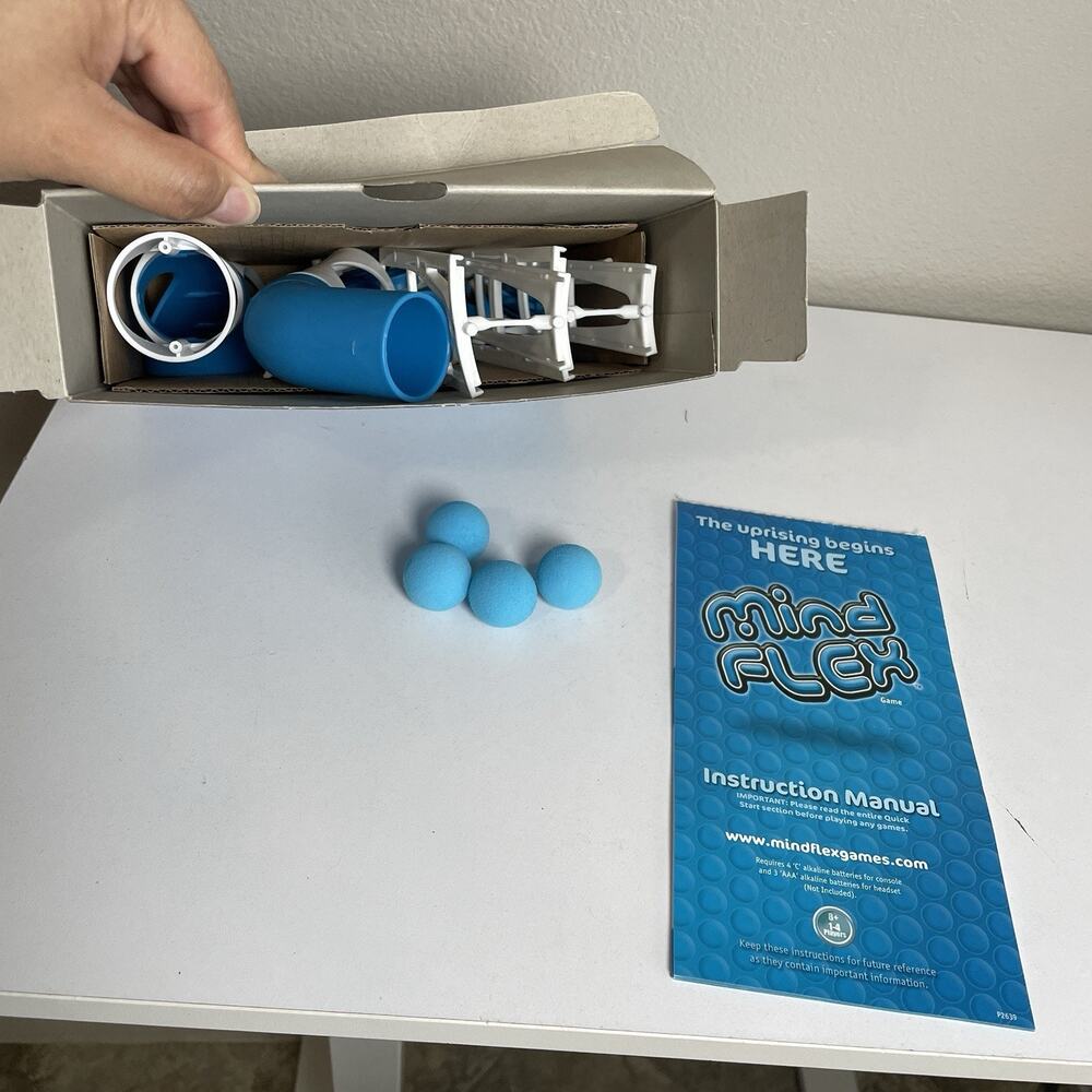 Mattel 2009 Mind Flex Accessory Obstacle Parts, Balls, Instruction Manual